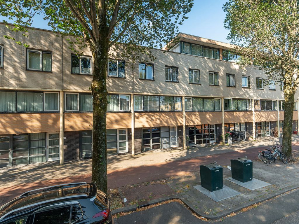 Aagje Dekenlaan 49M, 'S-GRAVENHAGE