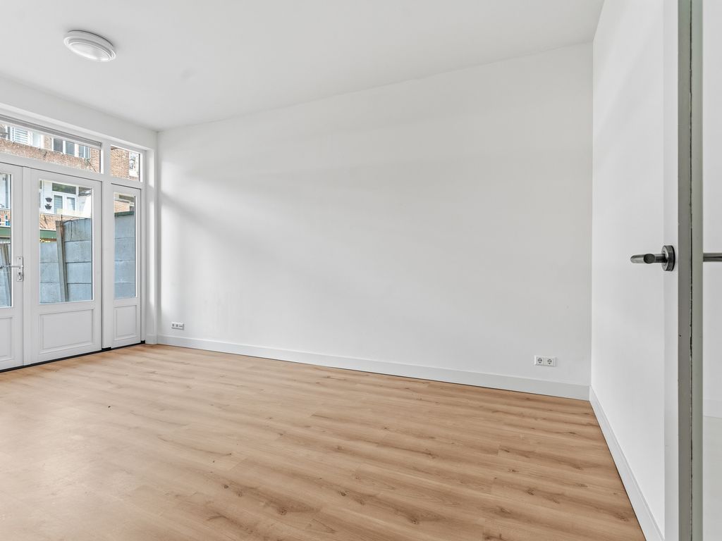 De la Reyweg 581, 'S-GRAVENHAGE