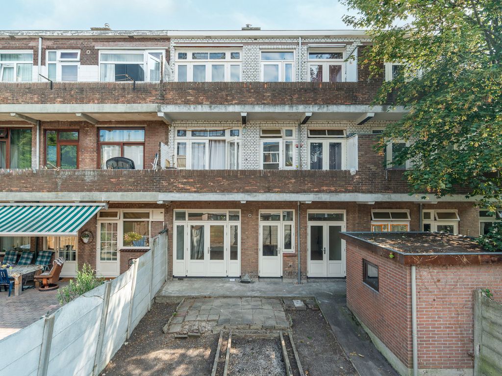De la Reyweg 581, 'S-GRAVENHAGE