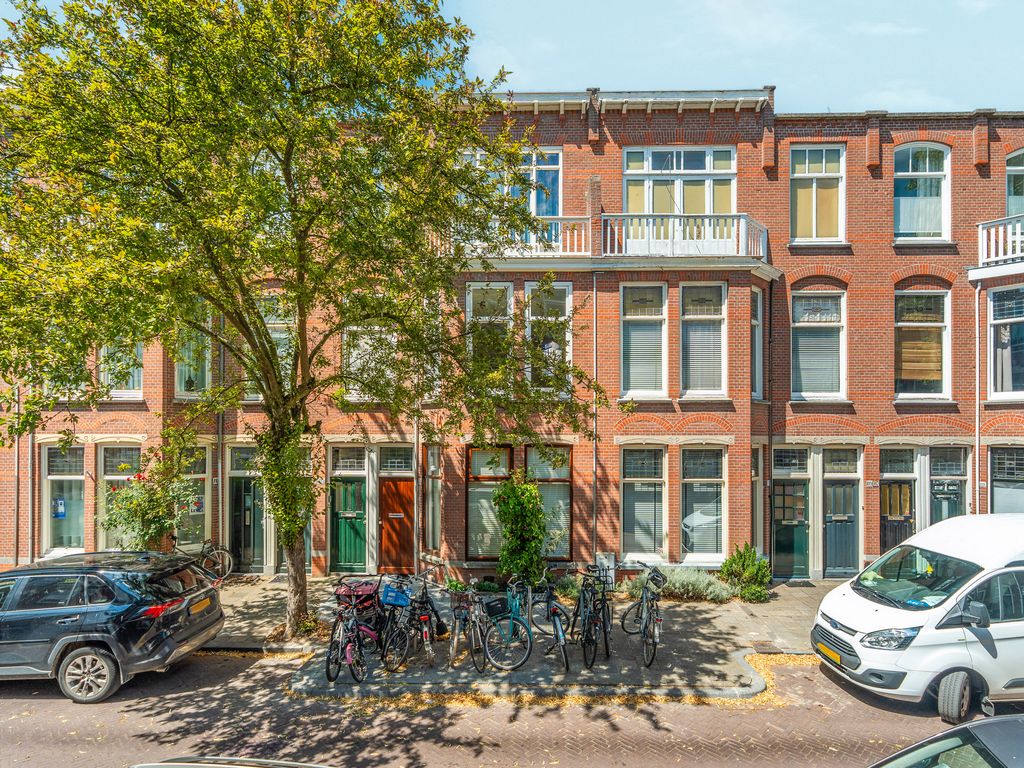 Van Loostraat 115A, 'S-GRAVENHAGE