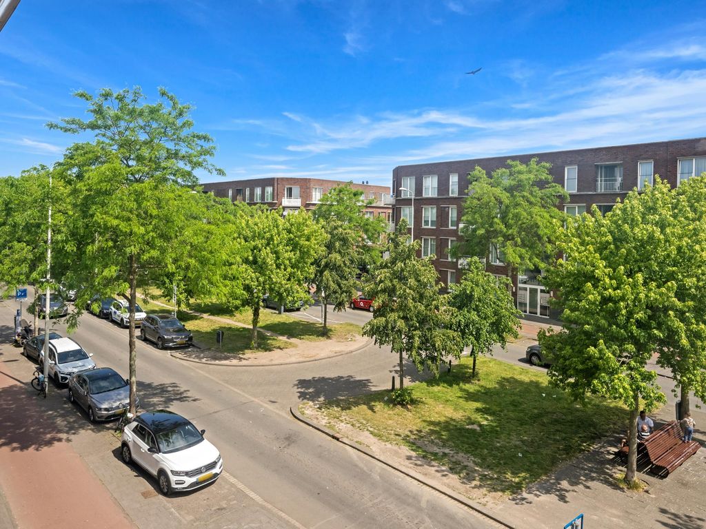 De la Reyweg 237, 'S-GRAVENHAGE