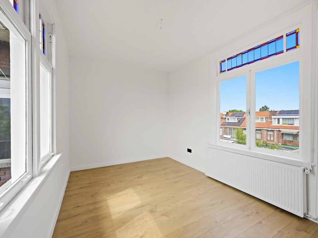 De la Reyweg 237, 'S-GRAVENHAGE