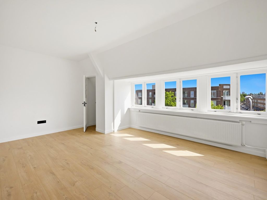 De la Reyweg 237, 'S-GRAVENHAGE