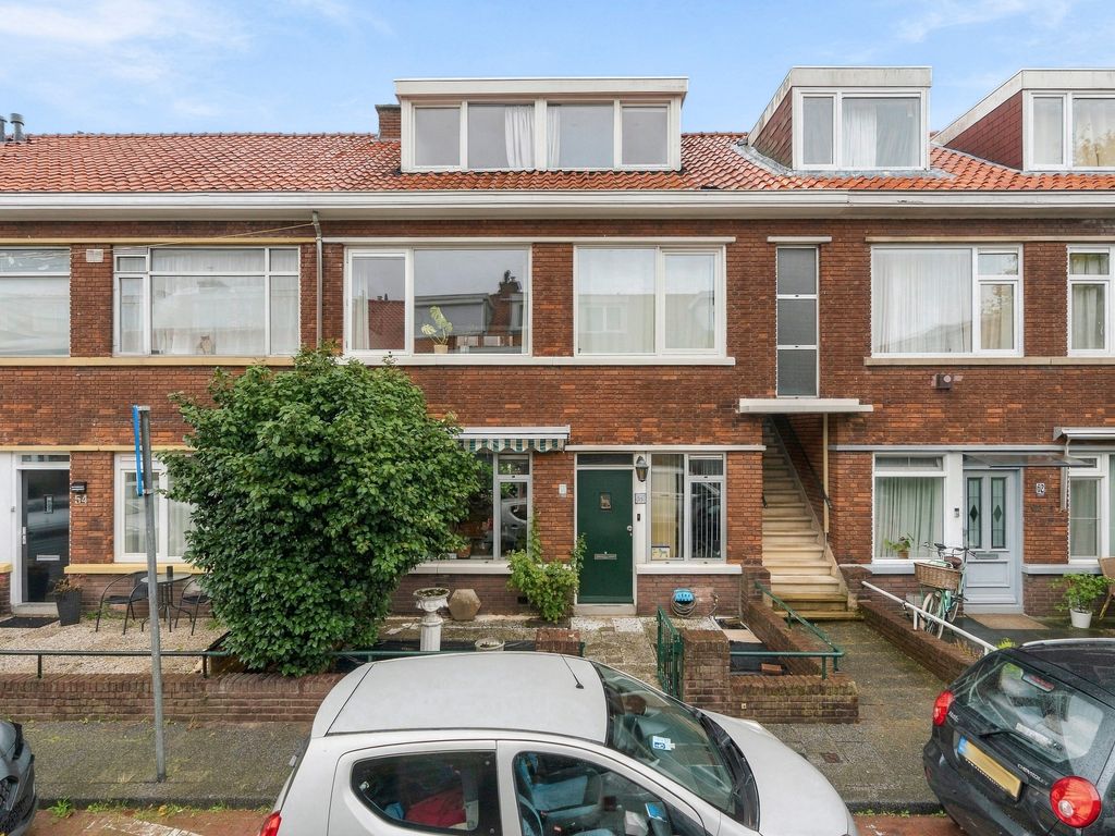 Leersumstraat 58, 'S-GRAVENHAGE