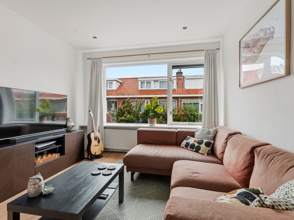 Leersumstraat 58, 'S-GRAVENHAGE