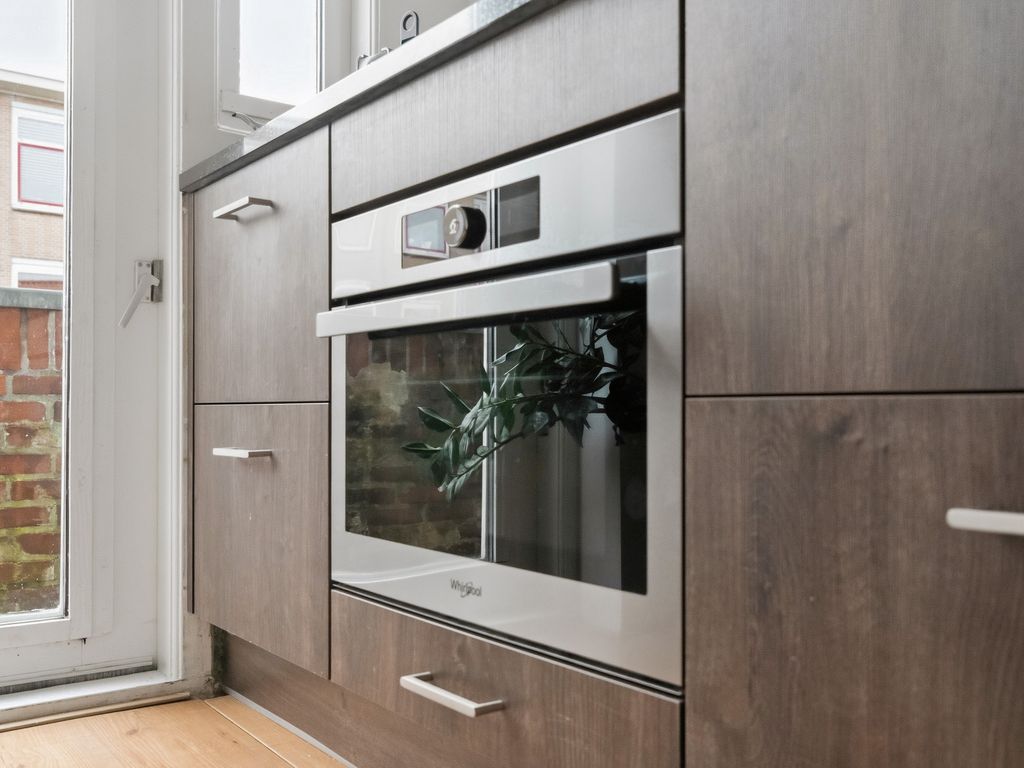 Leersumstraat 58, 'S-GRAVENHAGE