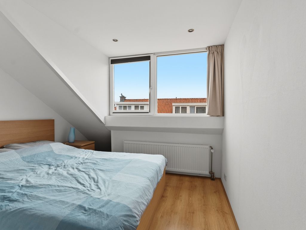 Leersumstraat 58, 'S-GRAVENHAGE