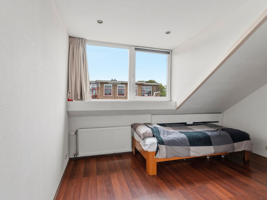 Leersumstraat 58, 'S-GRAVENHAGE