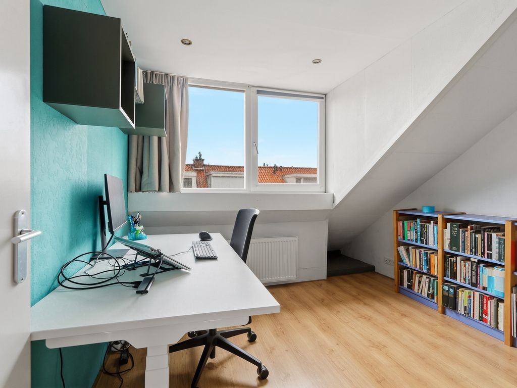Leersumstraat 58, 'S-GRAVENHAGE