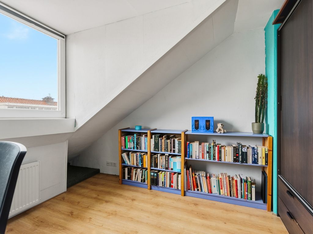 Leersumstraat 58, 'S-GRAVENHAGE