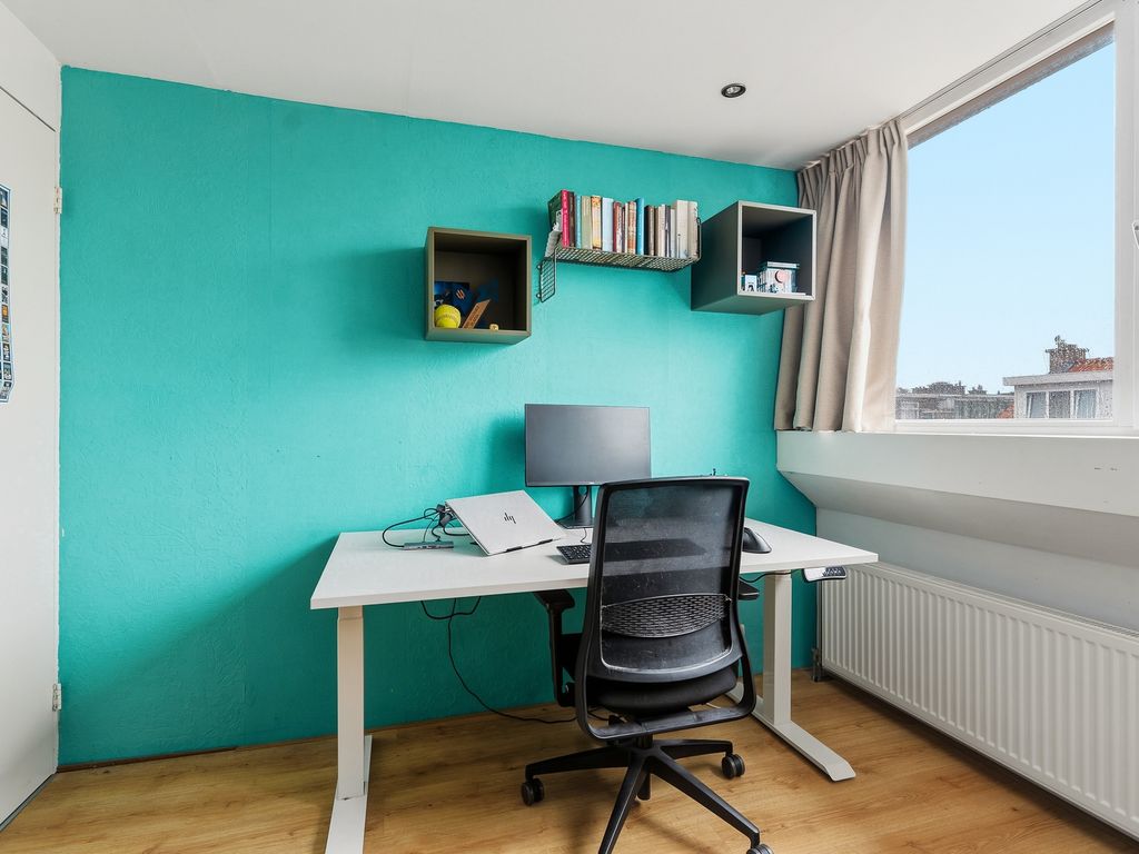 Leersumstraat 58, 'S-GRAVENHAGE