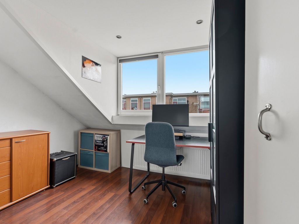 Leersumstraat 58, 'S-GRAVENHAGE