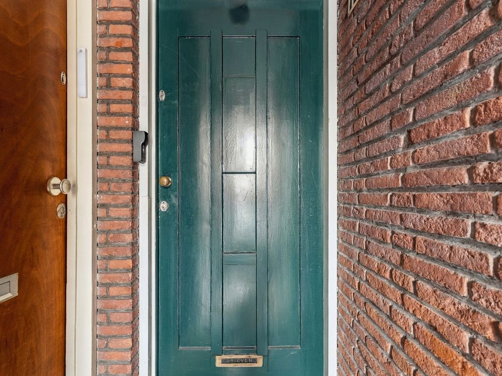 Schaarsbergenstraat 12B, 'S-GRAVENHAGE