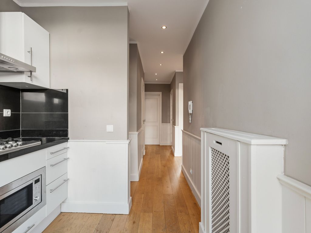 Schaarsbergenstraat 12B, 'S-GRAVENHAGE