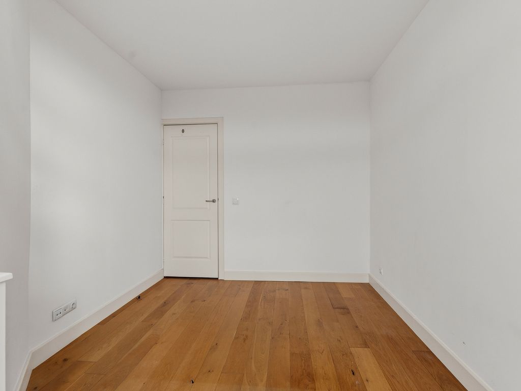 Schaarsbergenstraat 12B, 'S-GRAVENHAGE