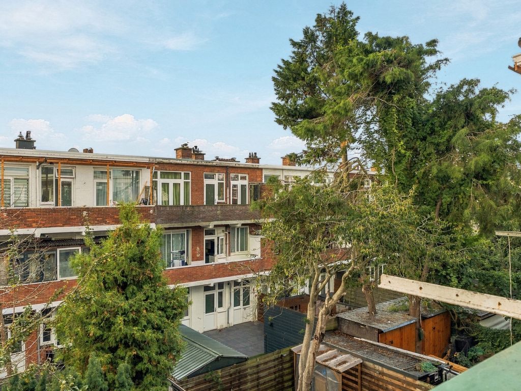 Schaarsbergenstraat 12B, 'S-GRAVENHAGE
