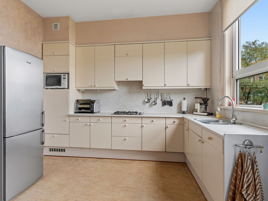 Voorschoterlaan 145B, ROTTERDAM
