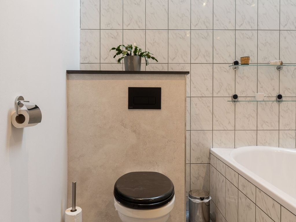 Voorschoterlaan 145B, ROTTERDAM