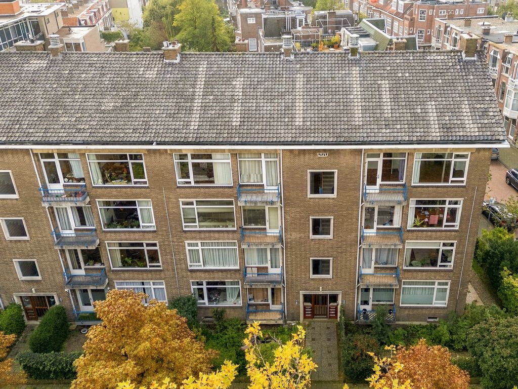 Juliana van Stolberglaan 77, 'S-GRAVENHAGE