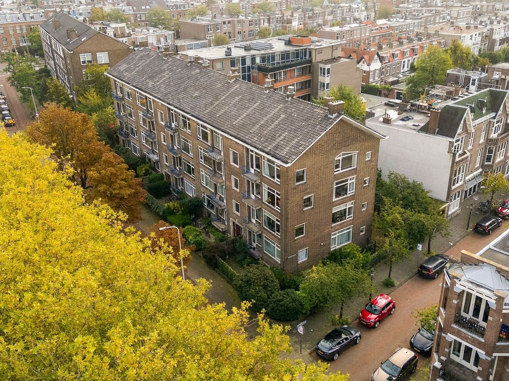 Juliana van Stolberglaan 77, 'S-GRAVENHAGE