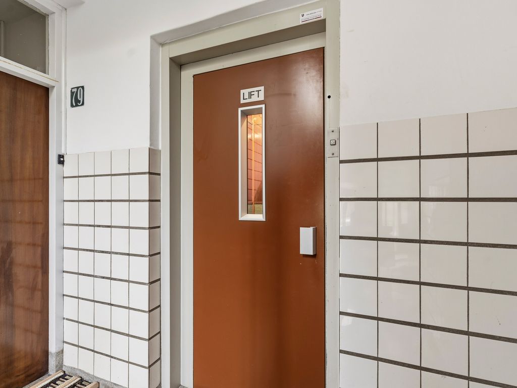 Juliana van Stolberglaan 77, 'S-GRAVENHAGE