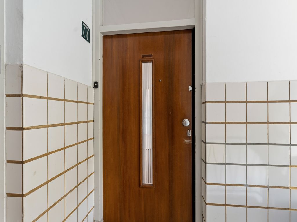 Juliana van Stolberglaan 77, 'S-GRAVENHAGE