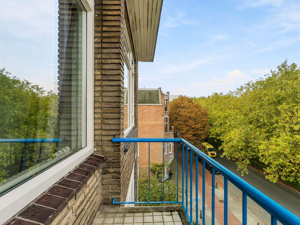 Juliana van Stolberglaan 77, 'S-GRAVENHAGE