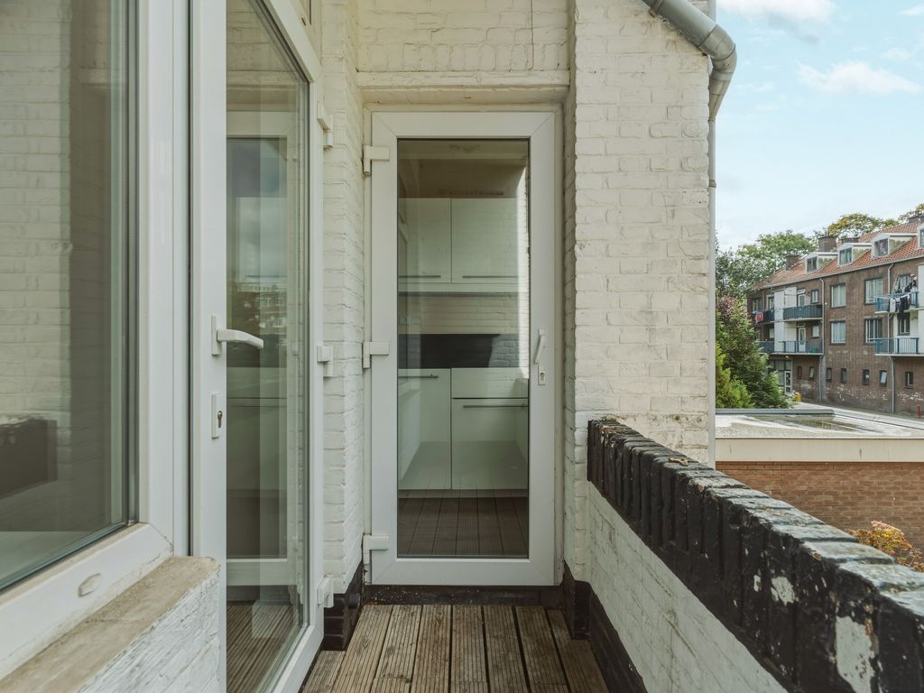 Reviusstraat 67, 'S-GRAVENHAGE