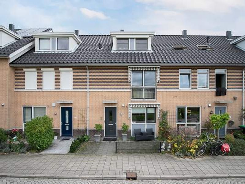 Ruiterwei 37, Barendrecht