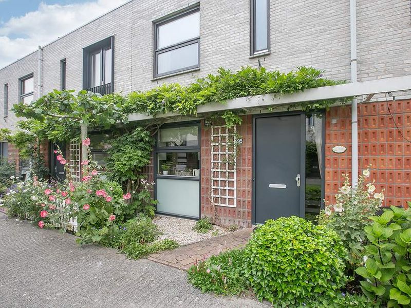 Waarderstraat 235, Zoetermeer