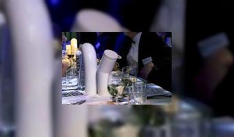 Kontakt der Kontinenten 'joins the pipe'