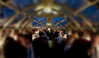 Dineren in een rijdende trein