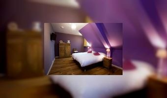 De Sfeerstal feestelijk en zonnig geopend