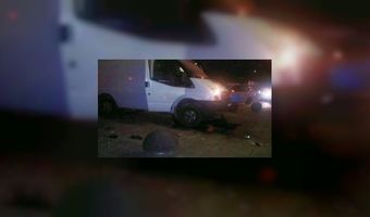 Boze man rijdt in op disco