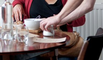 Dagzaken vullen leegtes in winkelstraten op