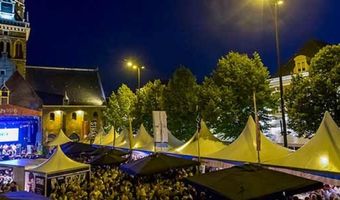 Zonnig en jubilerend Culinair Plaza doneert Є 80.000 aan de regio