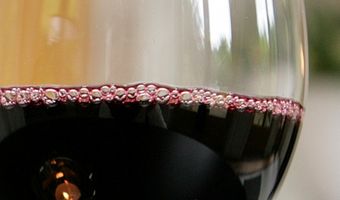 Nog steeds wijn schenken in Zwolse winkels