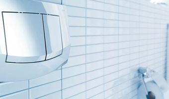 Advertorial: Antibacteriële wc-bediening bespaart schoonmaakkosten en water