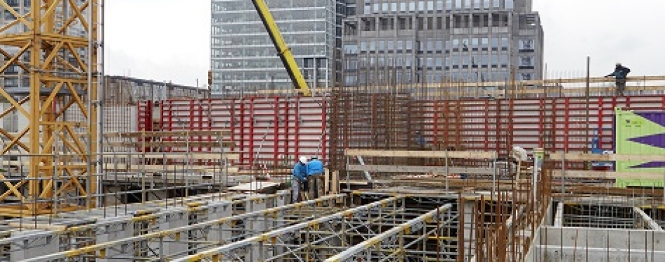 100-meter hoge woon- en hoteltoren: de Amstel Tower