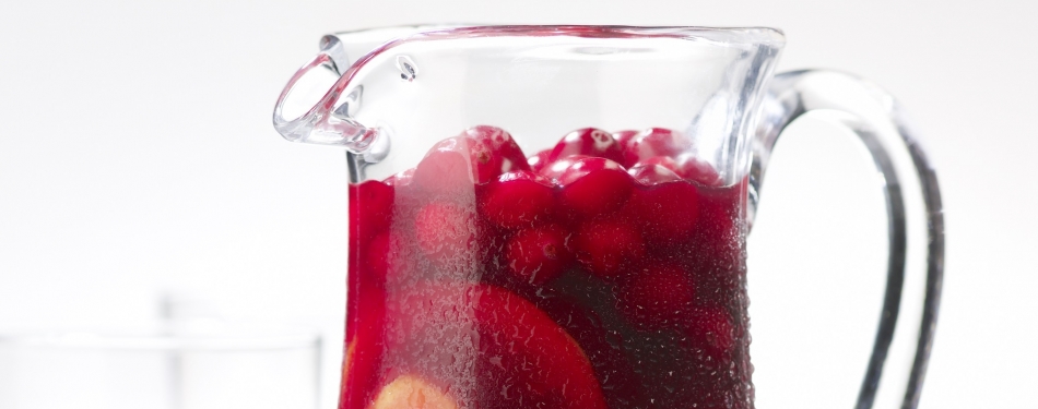 Sangria met cranberry's en perzik