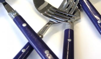 AB InBev opent keten van eetcafés