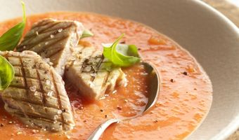 Paprikasoep met tonijn