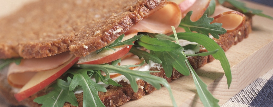 Roggebroodsandwich met casselerrib