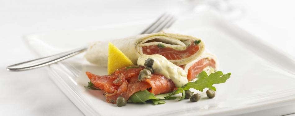 Wraps met zalm en ravigotesaus