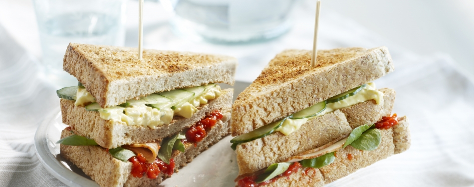 Vrolijke clubsandwich