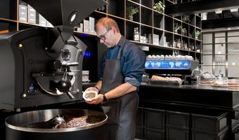 In beeld: verrassend Capriole Café in Den Haag