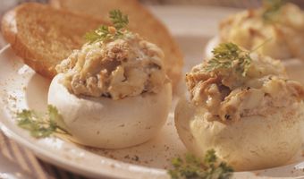 Reuzenchampignons gevuld met tonijn