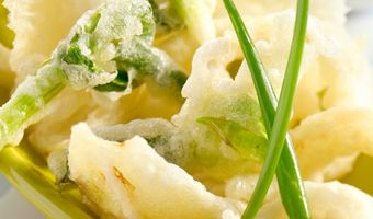 Japanse uientempura met sesamdip