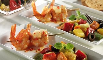 Warme salade met garnalen