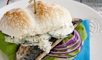 Frisse makreelburger 